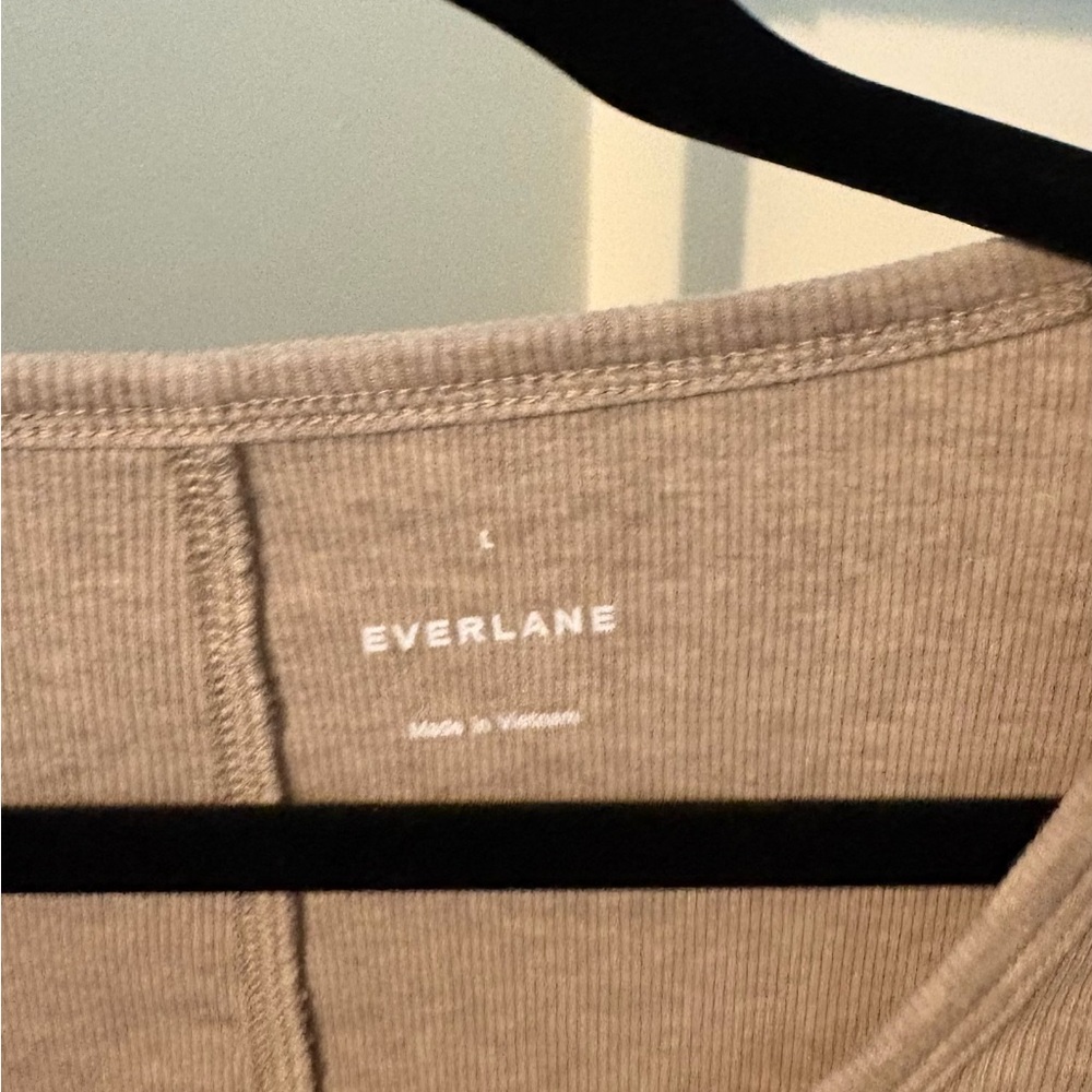 Everlane Luxe Rib Scoop Neck Tee in Tan Size L - Picture 4 of 5